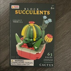 Block Tech Succulents Building Set